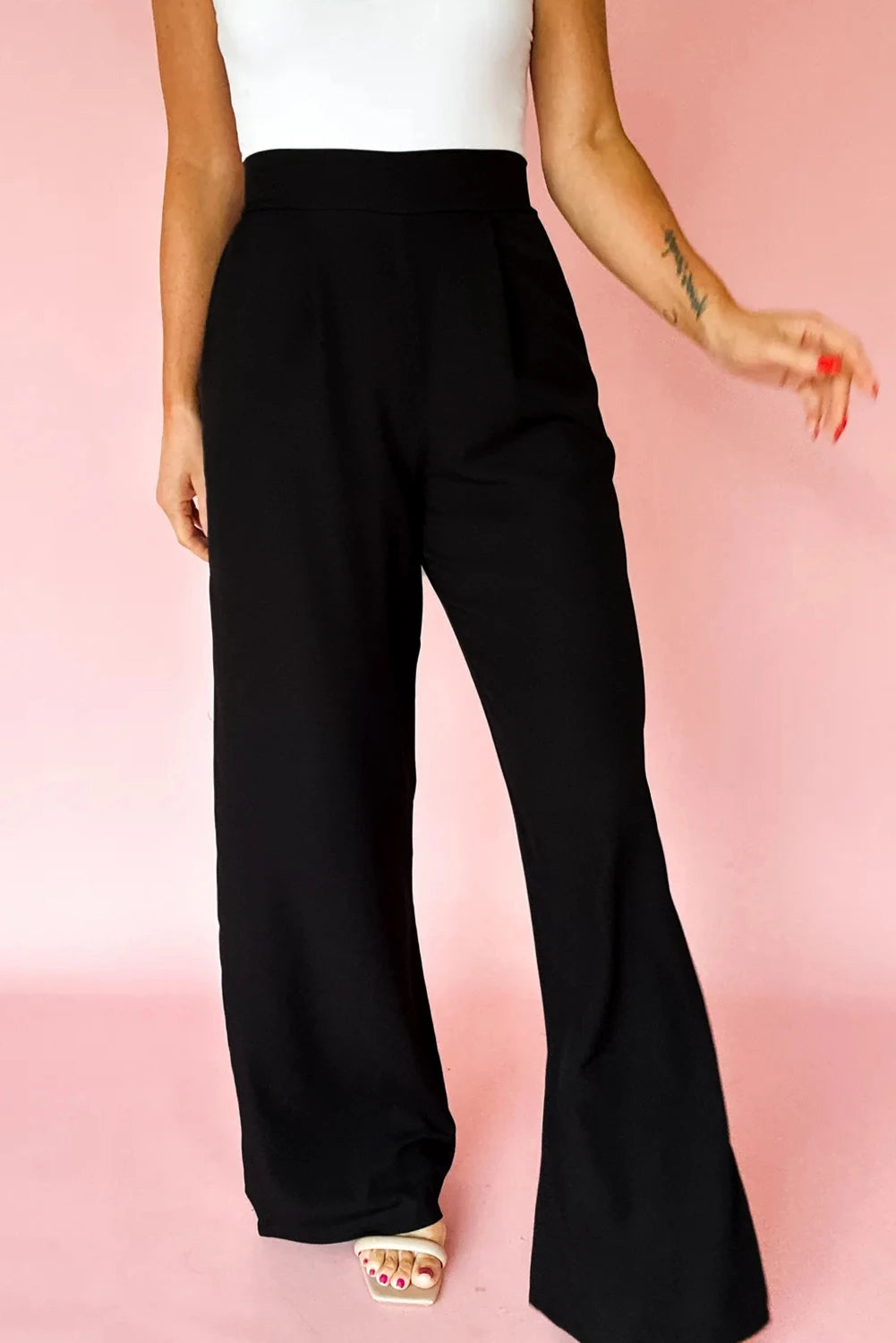 Pull On Pleated Detail High Elastic Waist Loose Straight Pants with Pockets | S- XL