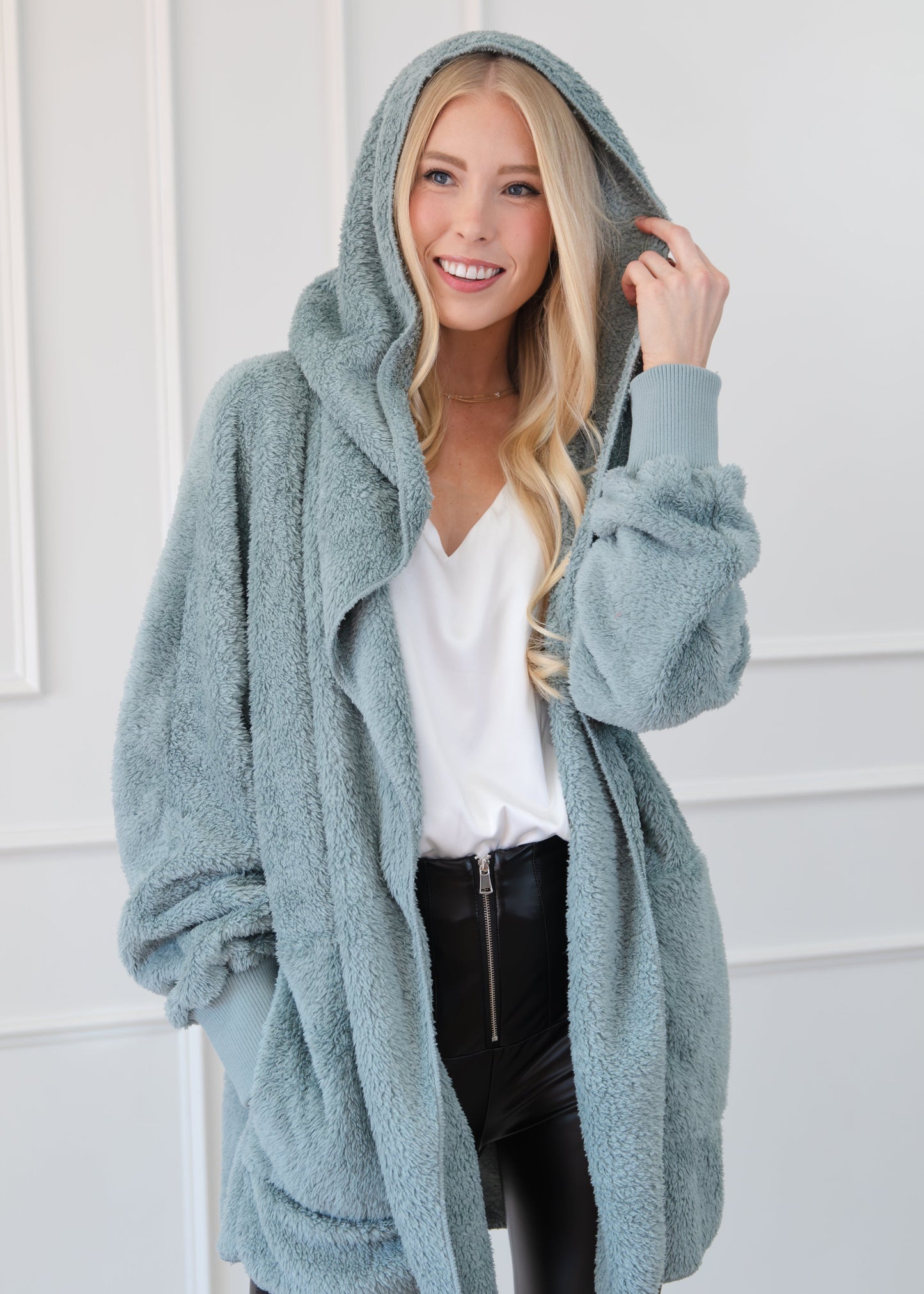 Dream Soft Hooded & Pocketed Jacket