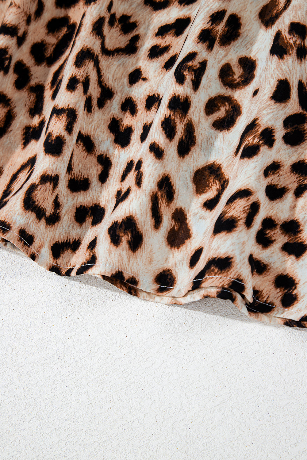 Cheetah Color Block V Neck Balloon Sleeve Babydoll Blouse | S-XL