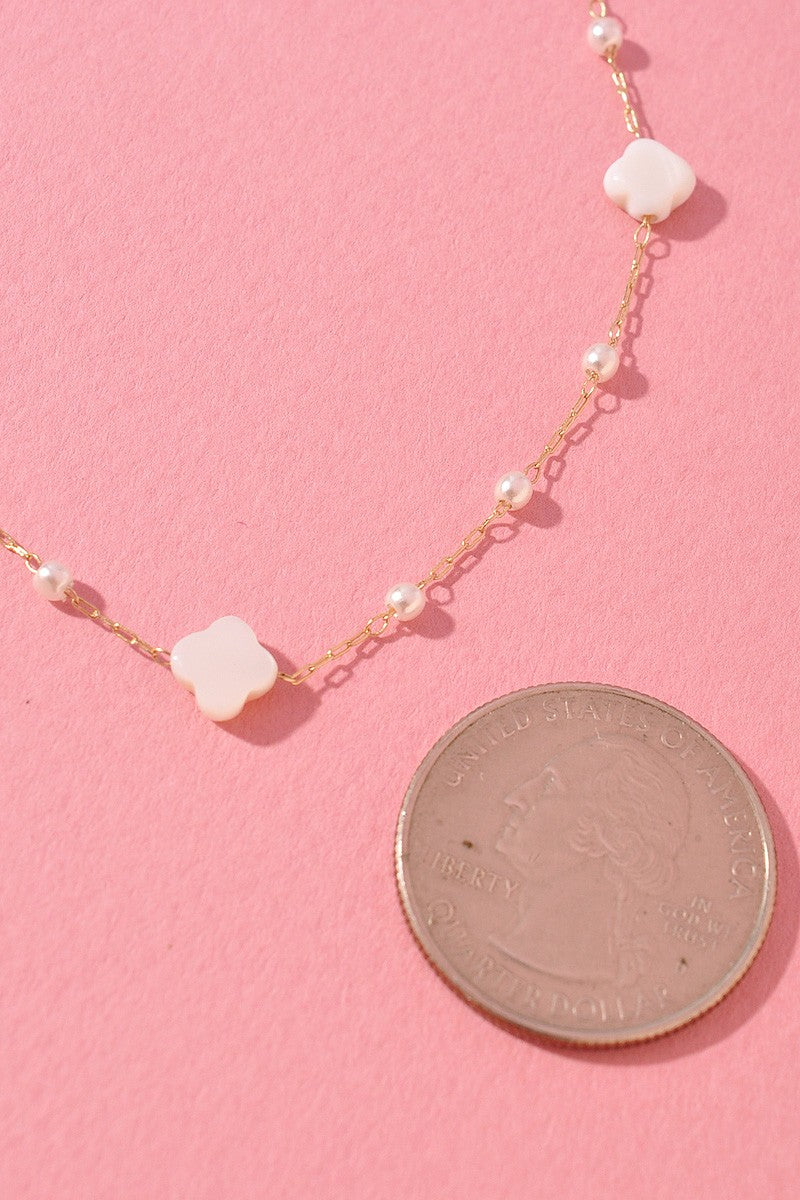 Mother Of Pearl Flower Delicate Gold Bracelet