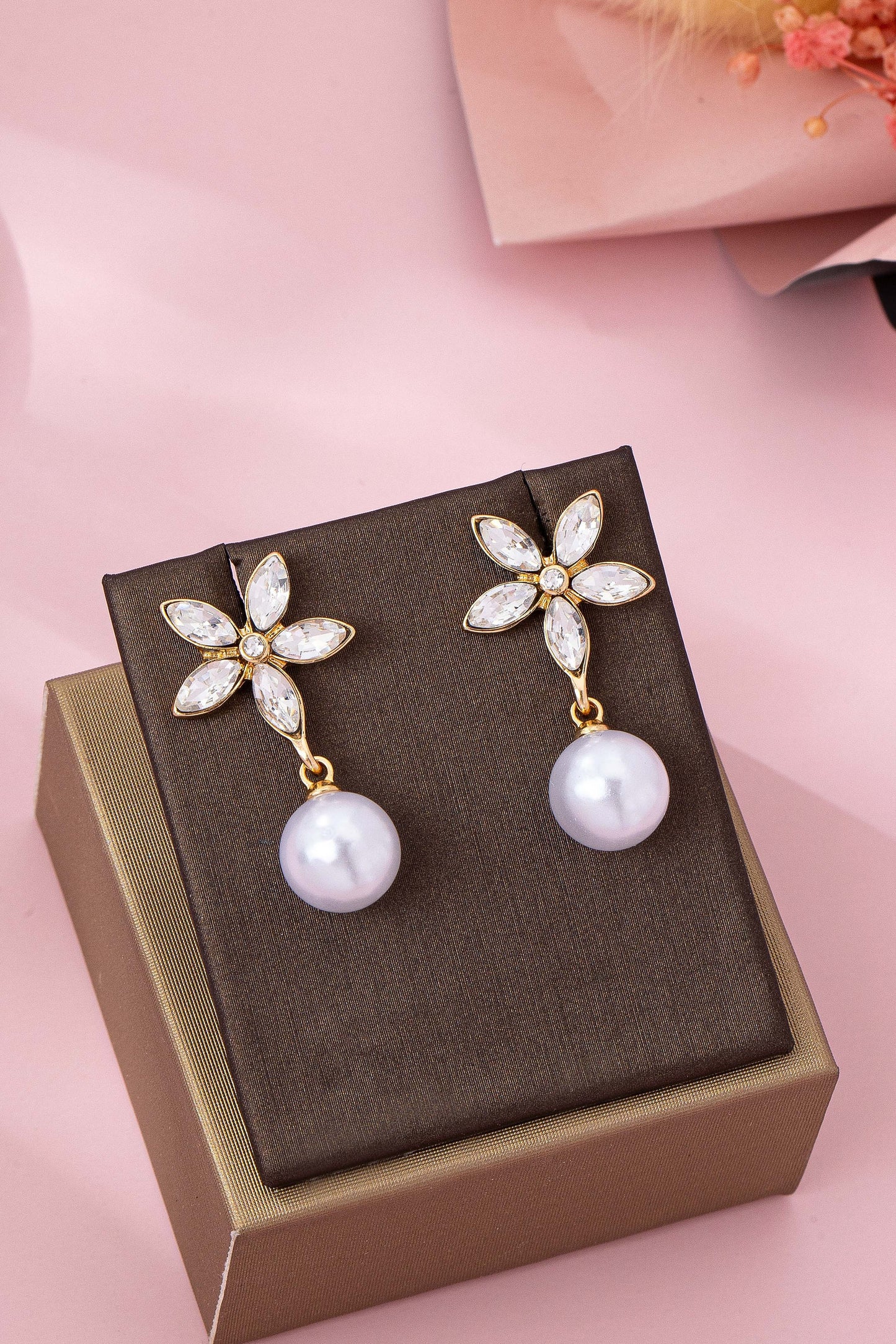 Glass Crystal Star-flower & Round Pearl Earrings