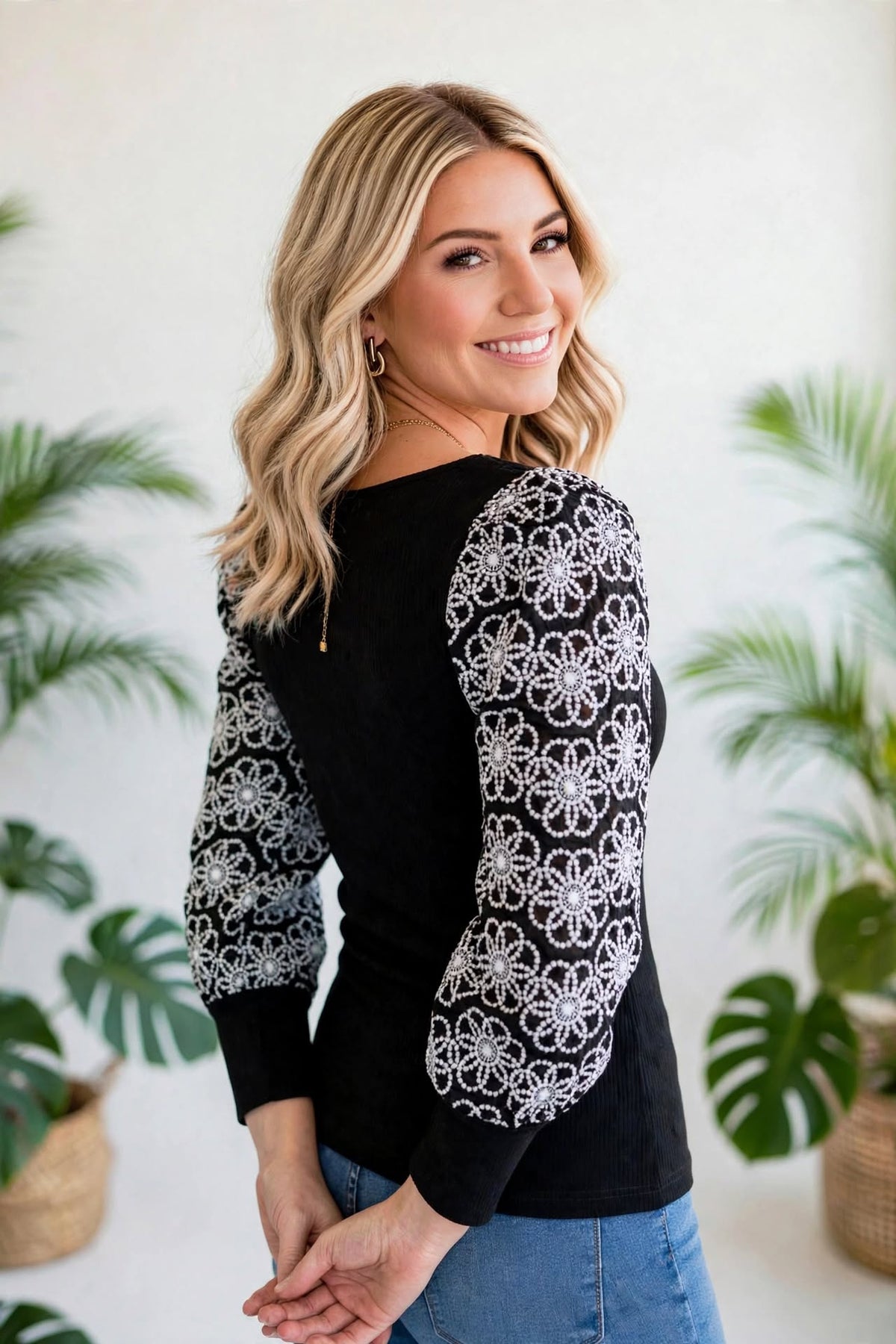 Flower Puff Sleeve Ribbed Knit Top