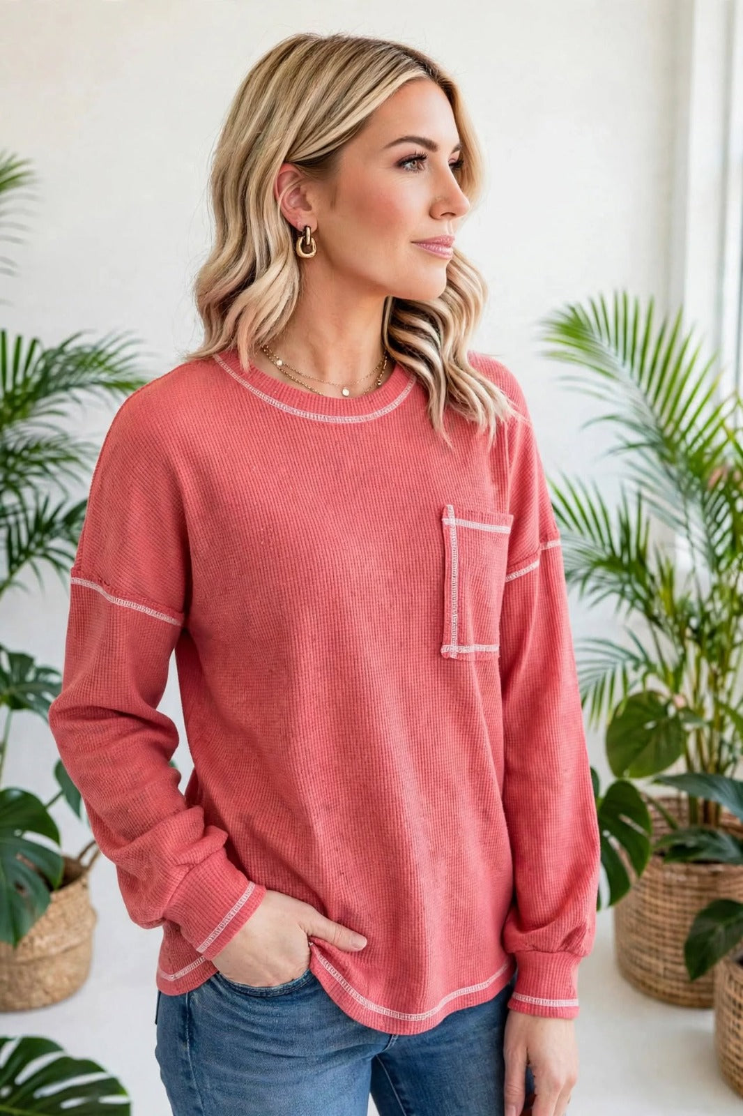 Contrast Stitching Trim Pullover