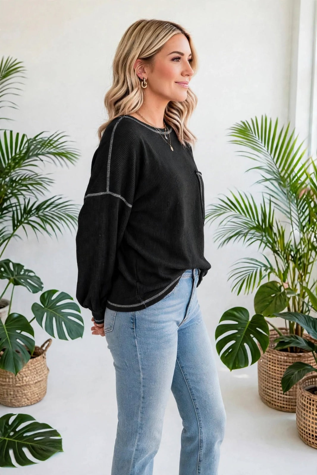 Contrast Stitching Trim Pullover