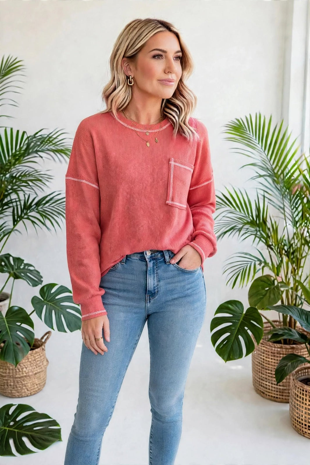 Contrast Stitching Trim Pullover